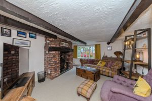 Sitting Room- click for photo gallery